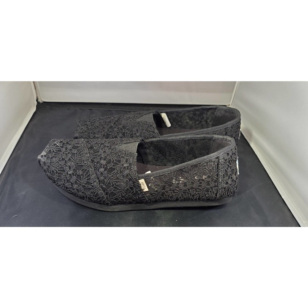 TOMS Glistening Black Floral Lace Loafer 8.5 Womens